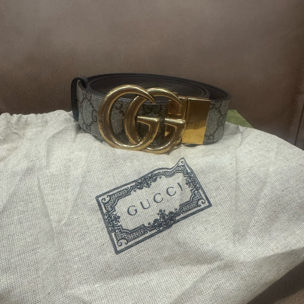 Gucci women  Belt with Gold GG Buckle